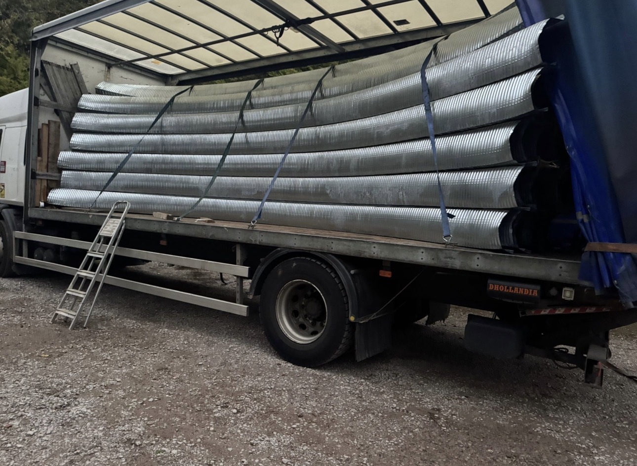 Delivery and handling of K-Span panels on site